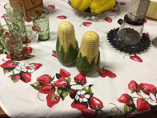 Shawnee Corn King Large Salt & Pepper Shakers