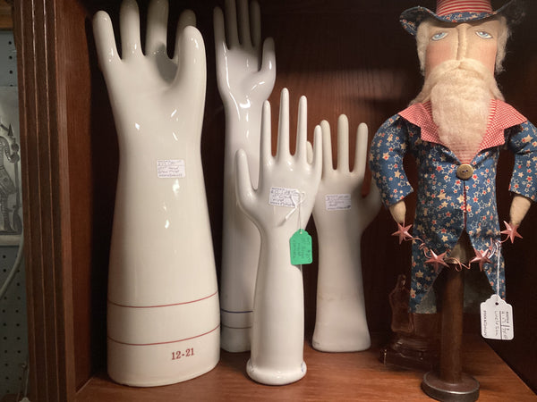 General Porcelain Glove Mold Size Medium