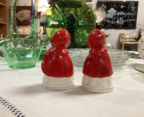 Relco Vintage Red Riding Hood Salt & Pepper Shaker Set Made in Japan