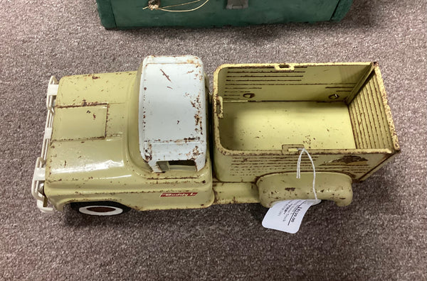 Vintage Buddy L Ranch Horse Truck