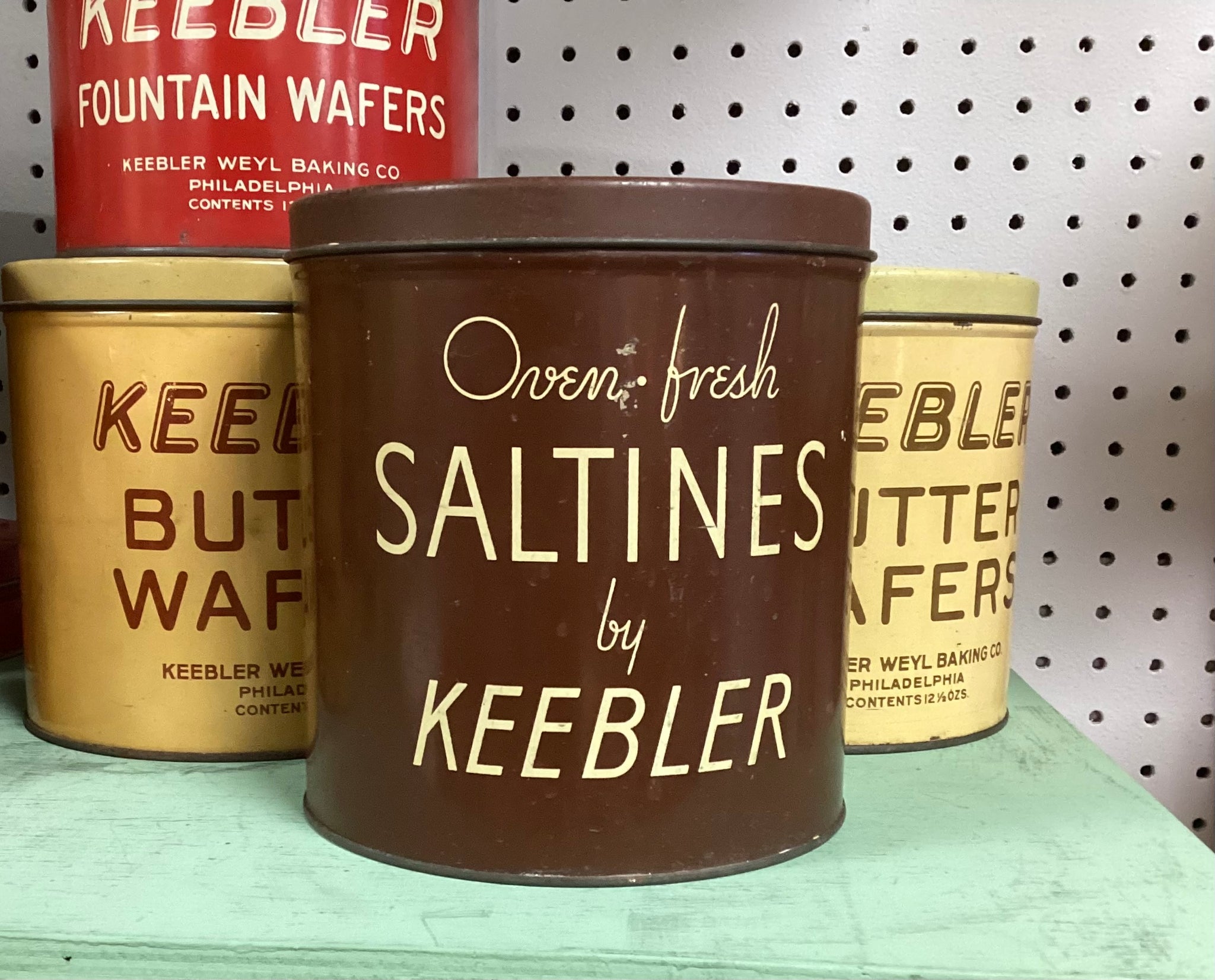 Keebler Oven Fresh Saltines Vintage Brown Advertising Tin