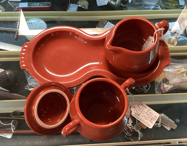 Homer Laughlin Fiesta 4-Pc Paprika Cream & Covered Sugar Set w/ Figure 8 Tray