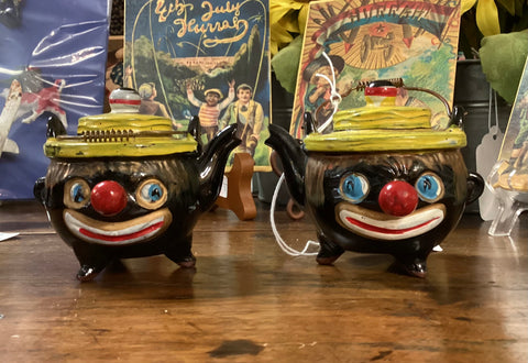 Made in Japan Black Clown Teapot Salt & Pepper Shaker Set