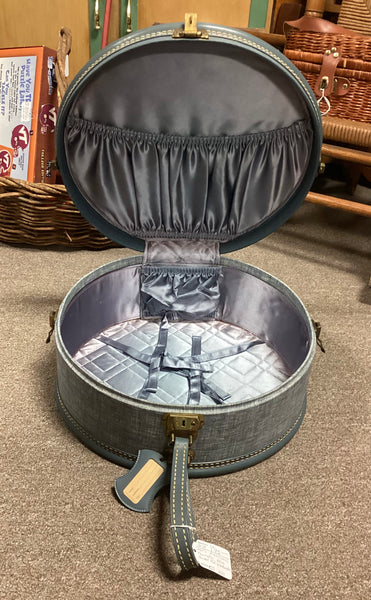 American Tourister Vintage Round Blue Tweed Week Ender Suitcase