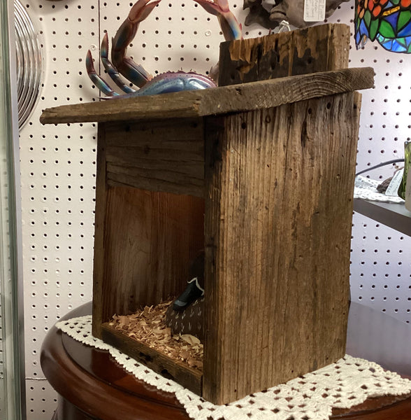 Carved Wood Duck w/ Baby in Lighted Shelter