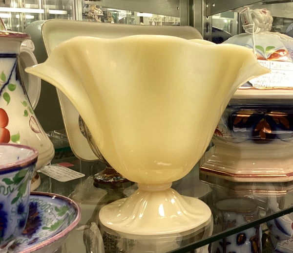 Steuben Vintage Ivory Art Glass Vase