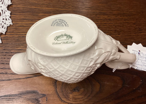 Colonial Williamsburg Classical Christmas Gravy Boat