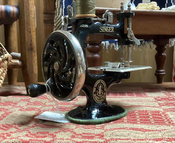 Early 20th Century Child's Singer Sewing Machine